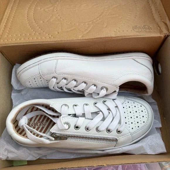 Taos Footwear Women's Zipster White Sneaker ZTR-14098 Size 7 - Picture 2 of 4